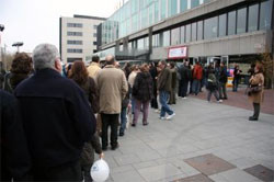 Unes eleccions hereves de les consultes